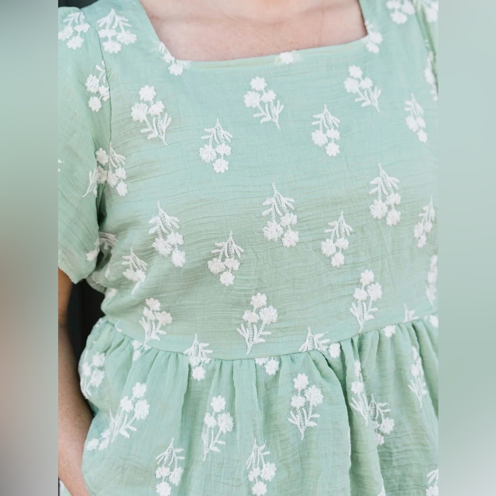 Polagram Sage Floral Blouse NWT 1XL - Picture 6 of 10